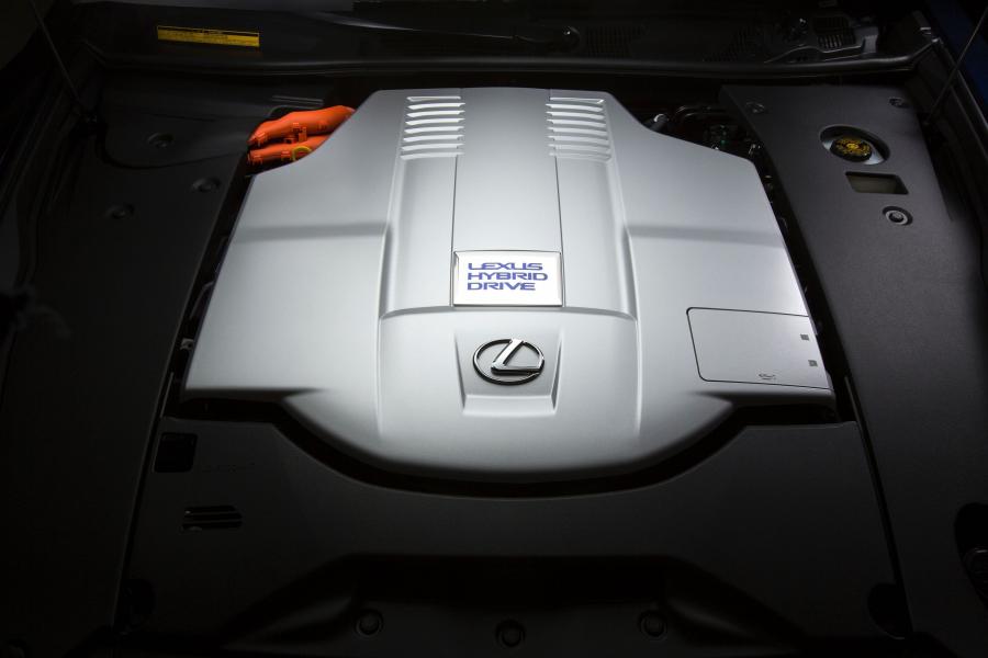  Lexus LS600h L 2013 года  (фото 25 из 45)